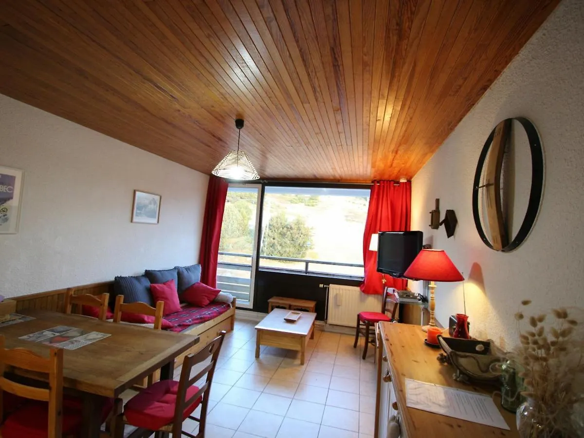 Charmant T2 Cabine Au Pied Des Pistes A Chamrousse - Fr-1-549-82 0*,